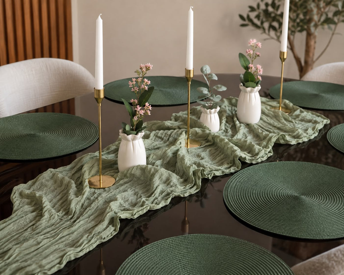 Table Set Saga Green – side view with gold candleholders